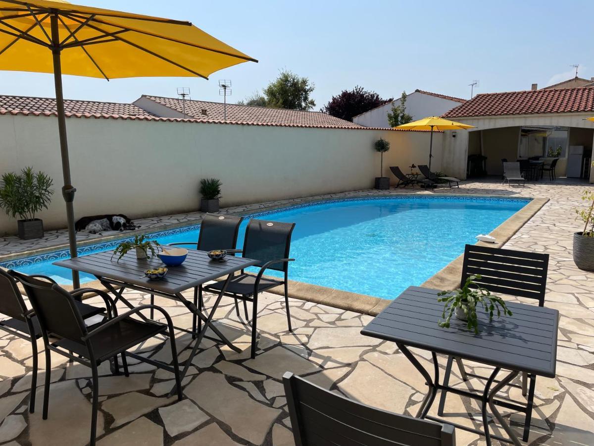 Les Pertuis Rochelais Bed & Breakfast Perigny  Bagian luar foto