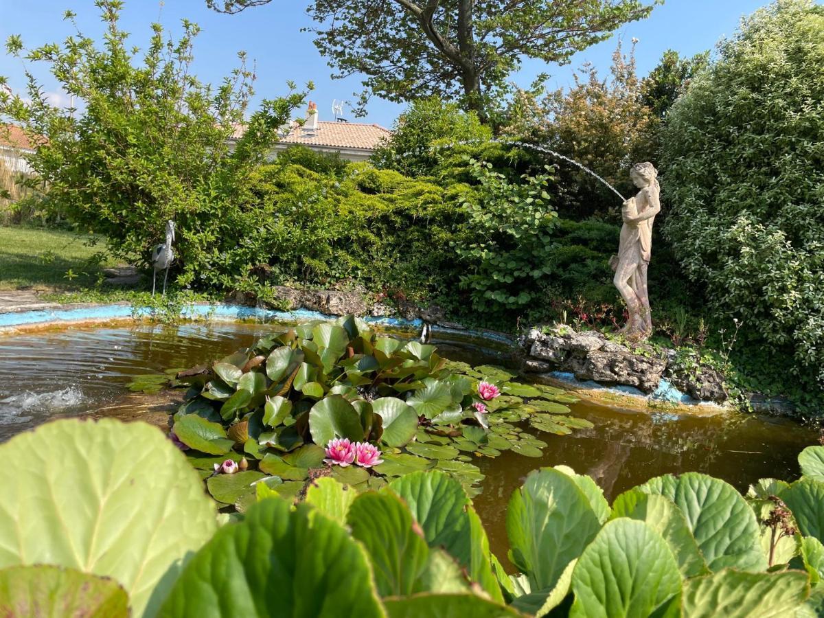 Les Pertuis Rochelais Bed & Breakfast Perigny  Bagian luar foto