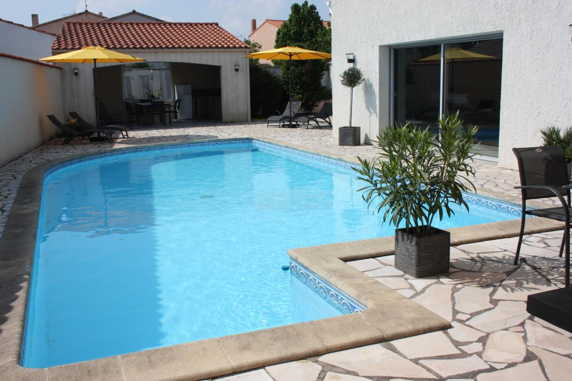 Les Pertuis Rochelais Bed & Breakfast Perigny  Ruang foto