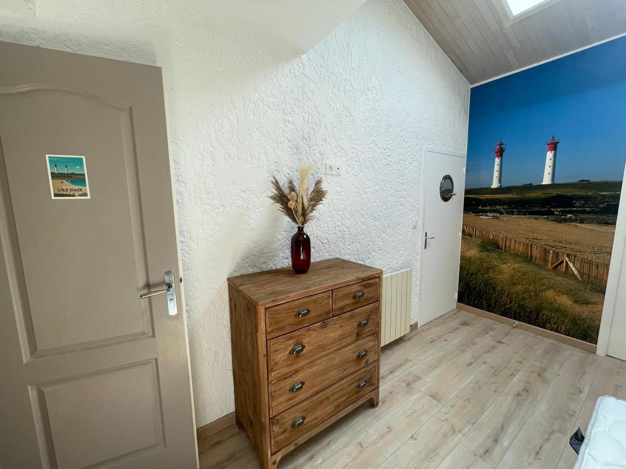 Les Pertuis Rochelais Bed & Breakfast Perigny  Ruang foto